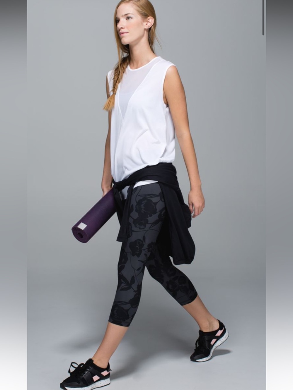 LL. Lululemon Wunder Under Crop Luxtreme Inky Floral Printed Deep Coal/Black 8